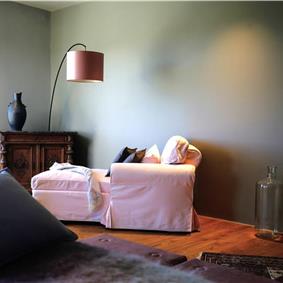 11 Bedroom Villa with Outdoor Pool and Indoor Penthouse Pool near Pula, sleeps 22-26